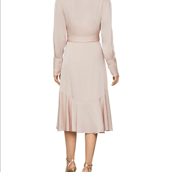 COPY - BCBG MAXAZRIA Satin-Back Crêpe Wrap Dress - Picture 4 of 9